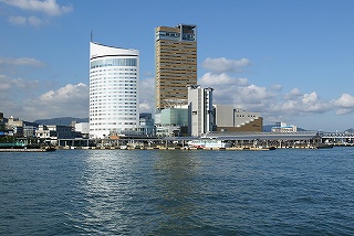 高松港